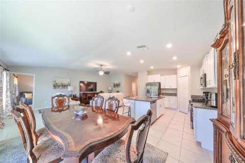 Villa ou maison à louer à Riverview, Floride: 4 chambres, 179.77 m2 № 2419903 - photo 6