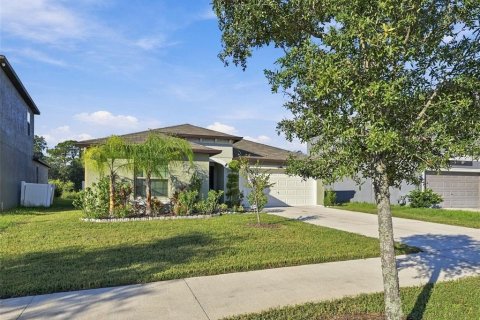 Villa ou maison à louer à Riverview, Floride: 4 chambres, 179.77 m2 № 2419903 - photo 3