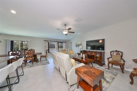 Villa ou maison à louer à Riverview, Floride: 4 chambres, 179.77 m2 № 2419903 - photo 12
