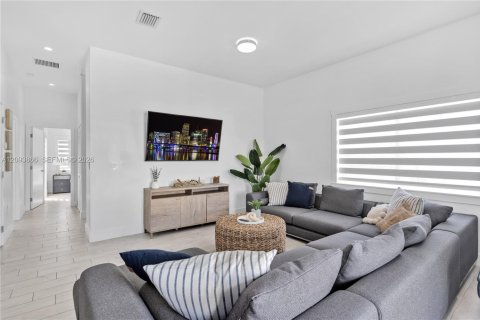 Casa en venta en Key Largo, Florida, 4 dormitorios, 132.66 m2 № 2388424 - foto 11