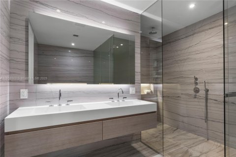 Condominio en venta en Miami Beach, Florida, 2 dormitorios, 135.36 m2 № 1923969 - foto 21