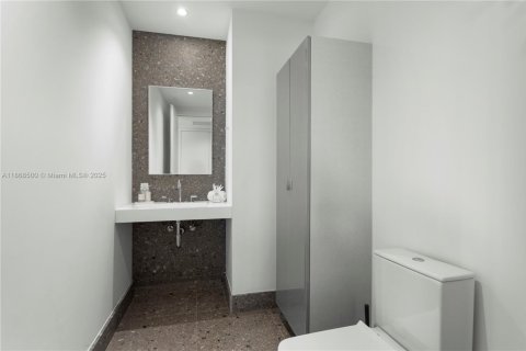 Condominio en venta en Miami Beach, Florida, 2 dormitorios, 135.36 m2 № 1923969 - foto 27