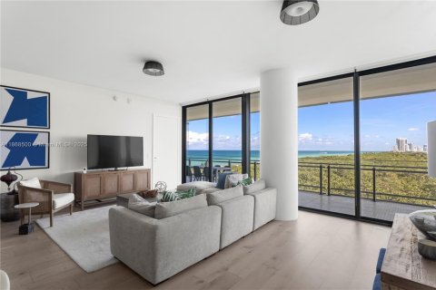 Condominio en venta en Miami Beach, Florida, 2 dormitorios, 135.36 m2 № 1923969 - foto 10