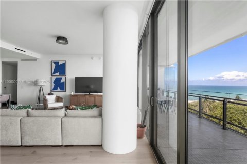 Condominio en venta en Miami Beach, Florida, 2 dormitorios, 135.36 m2 № 1923969 - foto 11
