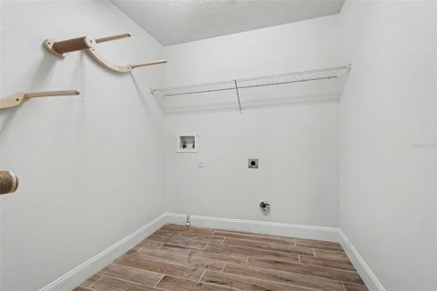 Купить виллу или дом в Кэсселберри, Флорида 6 комнат, 204.38м2, № 2115816 - фото 11