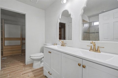 Купить виллу или дом в Кэсселберри, Флорида 6 комнат, 204.38м2, № 2115816 - фото 9