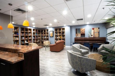 Copropriété à louer à Miami, Floride: 2 chambres, 84.91 m2 № 1944059 - photo 21