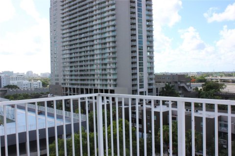 Copropriété à louer à Miami, Floride: 2 chambres, 84.91 m2 № 1944059 - photo 16