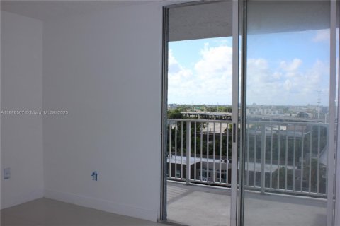 Copropriété à louer à Miami, Floride: 2 chambres, 84.91 m2 № 1944059 - photo 10