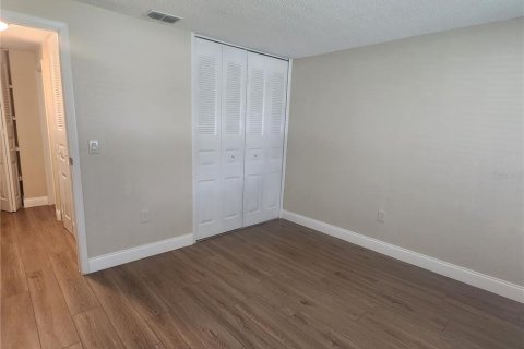 Villa ou maison à louer à Oldsmar, Floride: 2 chambres, 83.61 m2 № 2238965 - photo 7