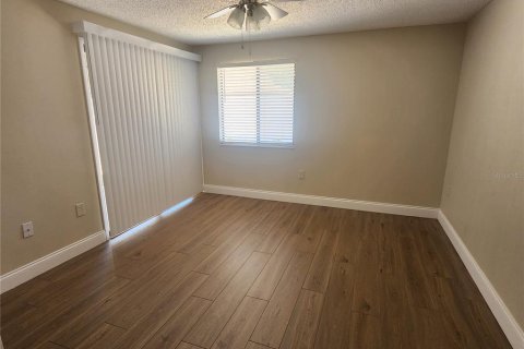 Villa ou maison à louer à Oldsmar, Floride: 2 chambres, 83.61 m2 № 2238965 - photo 6