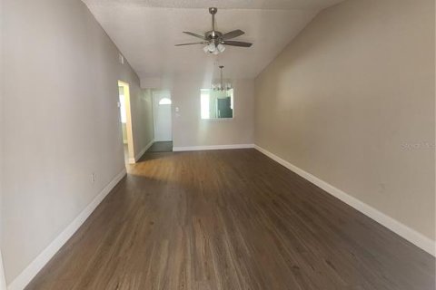 Villa ou maison à louer à Oldsmar, Floride: 2 chambres, 83.61 m2 № 2238965 - photo 16