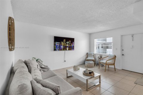 Copropriété à vendre à Hollywood, Floride: 1 chambre, 59.18 m2 № 1969716 - photo 8