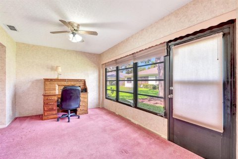 Condo in Sun City Center, Florida, 2 bedrooms  № 1826838 - photo 24