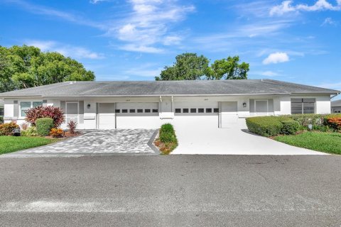 Condo in Sun City Center, Florida, 2 bedrooms  № 1826838 - photo 2