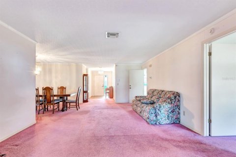 Condo in Sun City Center, Florida, 2 bedrooms  № 1826838 - photo 28
