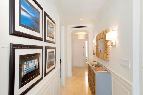 Copropriété à louer à Fisher Island, Floride: 3 chambres № 2077314 - photo 22