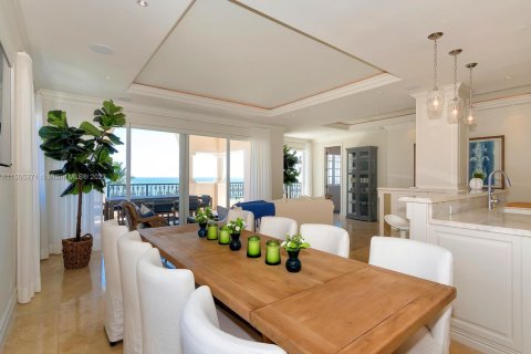 Copropriété à louer à Fisher Island, Floride: 3 chambres № 2077314 - photo 8