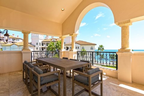 Copropriété à louer à Fisher Island, Floride: 3 chambres № 2077314 - photo 18