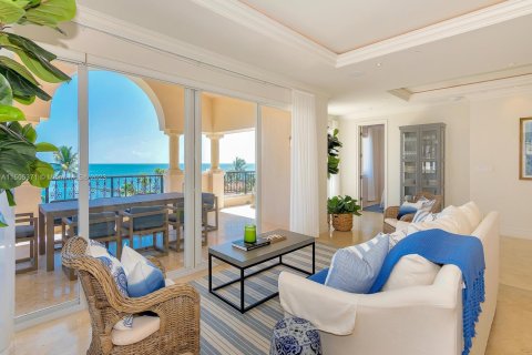 Copropriété à louer à Fisher Island, Floride: 3 chambres № 2077314 - photo 3