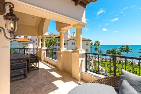 Copropriété à louer à Fisher Island, Floride: 3 chambres № 2077314 - photo 13