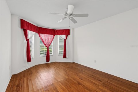 House in The Villages, Florida 3 bedrooms, 224.17 sq.m. № 2310235 - photo 20