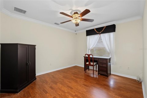 House in The Villages, Florida 3 bedrooms, 224.17 sq.m. № 2310235 - photo 24