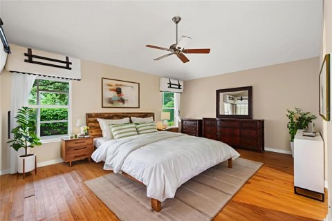 House in The Villages, Florida 3 bedrooms, 224.17 sq.m. № 2310235 - photo 11