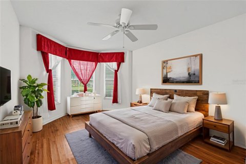 House in The Villages, Florida 3 bedrooms, 224.17 sq.m. № 2310235 - photo 19