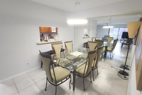 Copropriété à louer à Deerfield Beach, Floride: 2 chambres, 101.26 m2 № 2245901 - photo 6