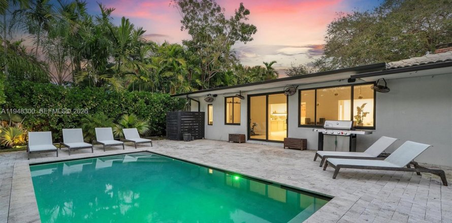 Villa ou maison à Miami Shores, Floride 3 chambres, 222.97 m2 № 2004544