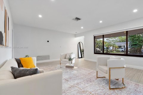 Villa ou maison à vendre à Miami Shores, Floride: 3 chambres, 222.97 m2 № 2004544 - photo 24