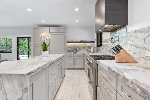 Villa ou maison à vendre à Miami Shores, Floride: 3 chambres, 222.97 m2 № 2004544 - photo 18