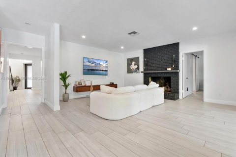 Villa ou maison à vendre à Miami Shores, Floride: 3 chambres, 222.97 m2 № 2004544 - photo 25