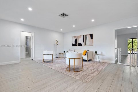 Villa ou maison à vendre à Miami Shores, Floride: 3 chambres, 222.97 m2 № 2004544 - photo 20