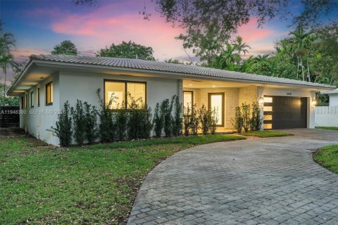Villa ou maison à vendre à Miami Shores, Floride: 3 chambres, 222.97 m2 № 2004544 - photo 4