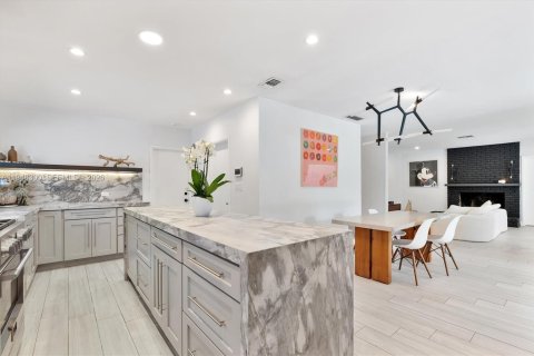 Villa ou maison à vendre à Miami Shores, Floride: 3 chambres, 222.97 m2 № 2004544 - photo 19