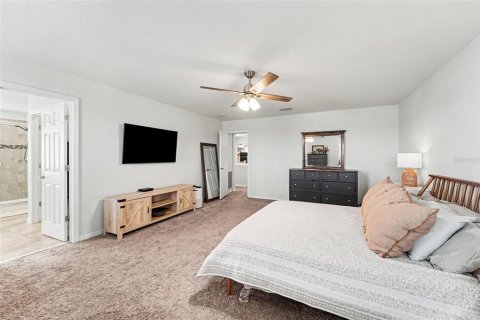 Casa en venta en Wesley Chapel, Florida, 4 dormitorios, 209.4 m2 № 2229233 - foto 16