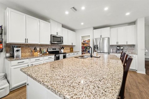 Casa en venta en Wesley Chapel, Florida, 4 dormitorios, 209.4 m2 № 2229233 - foto 13