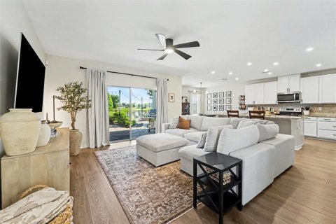 Casa en venta en Wesley Chapel, Florida, 4 dormitorios, 209.4 m2 № 2229233 - foto 7