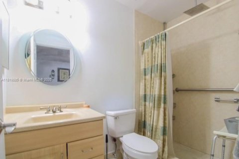 Casa en venta en Miami, Florida, 2 dormitorios, 95.5 m2 № 1779952 - foto 12