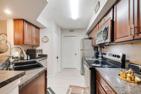 Copropriété à vendre à Orlando, Floride: 2 chambres, 94.11 m2 № 2150041 - photo 9