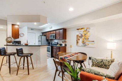 Copropriété à vendre à Orlando, Floride: 2 chambres, 94.11 m2 № 2150041 - photo 7