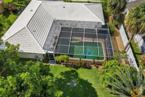 House in Boca Raton, Florida 4 bedrooms, 165.37 sq.m. № 1210283 - photo 1