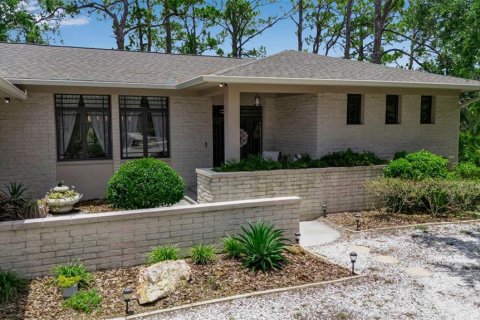 House in Bradenton, Florida 3 bedrooms, 269.88 sq.m. № 1780298 - photo 4