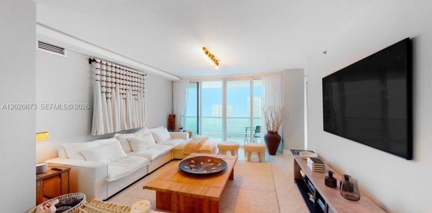 Condo à Aventura, Floride, 3 chambres  № 2085266