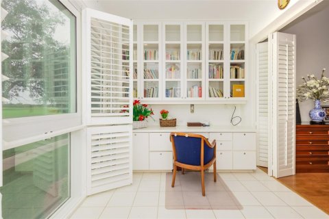 Condo in Lakeland, Florida, 2 bedrooms № 2231257 - photo 11