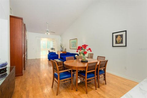 Condo in Lakeland, Florida, 2 bedrooms № 2231257 - photo 5