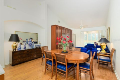 Condo in Lakeland, Florida, 2 bedrooms № 2231257 - photo 2