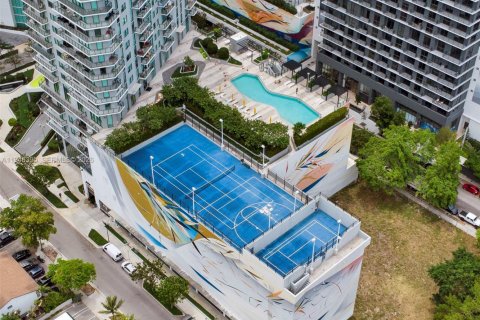 Condominio en venta en Miami, Florida, 1 dormitorio, 77.39 m2 № 2002470 - foto 30